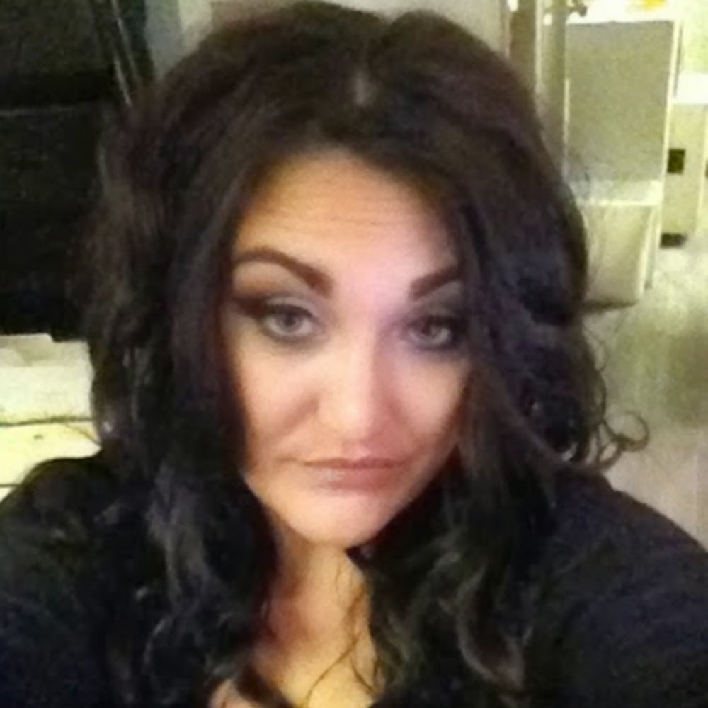 Meet your Posher, Tina